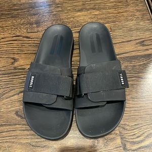 NOBULL black adjustable slides Men’s 12 Unisex Women’s 13.5 Sandals Flip Flops